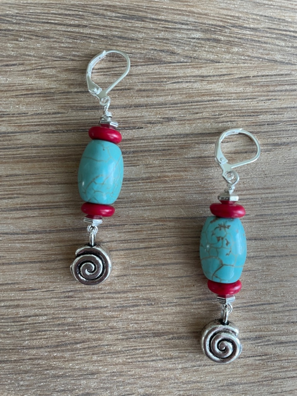 HAND CRAFTED TURQUOISE & RED HOWLITE DANGLE EARRINGS Silver Spiral Charm
